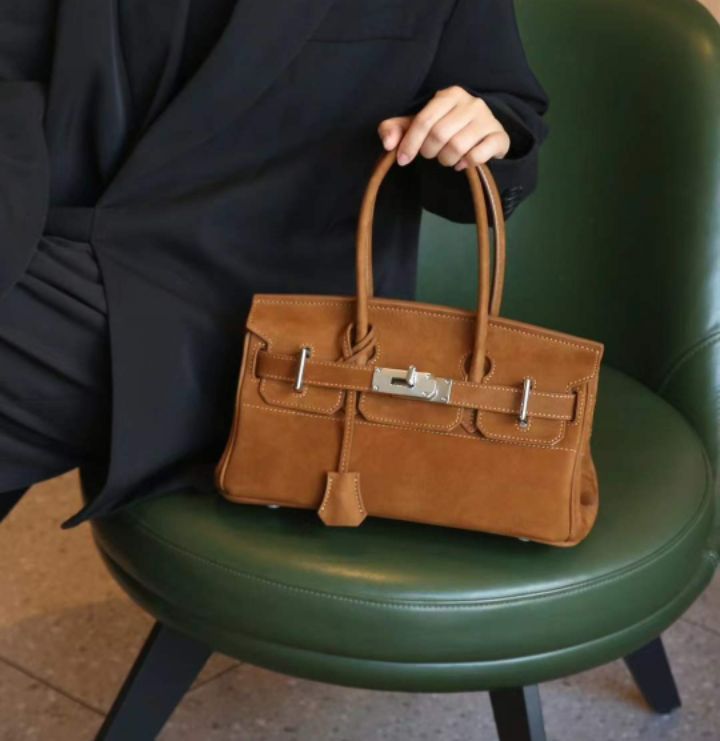 TROUVAILLE東大門㊣實拍女裝新品時尚真品手拿包腋下包牛皮絨TROUVAILLE手拿包/腋下包