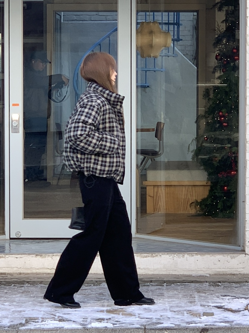 NOTICE東大門㊣直郵女裝新品休閑職業短款羽絨服格紋填充鴨絨NOTICE短款羽絨服