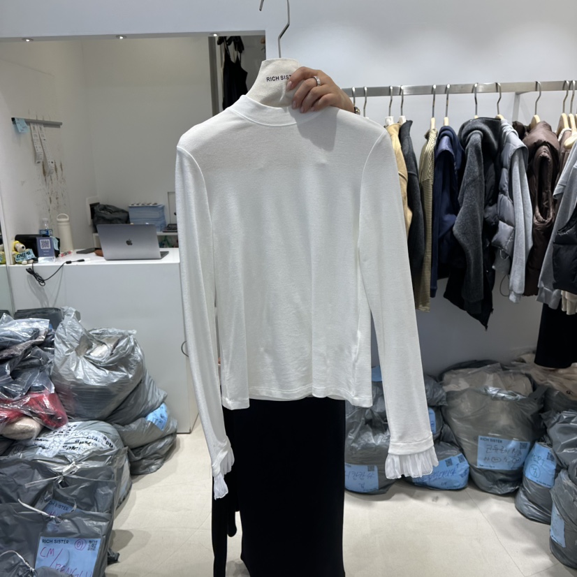 RICH SISTER韓國直郵㊣女裝新款25秋冬休閑推薦長袖T恤蕾絲RICH SISTER長袖T恤圖色1
