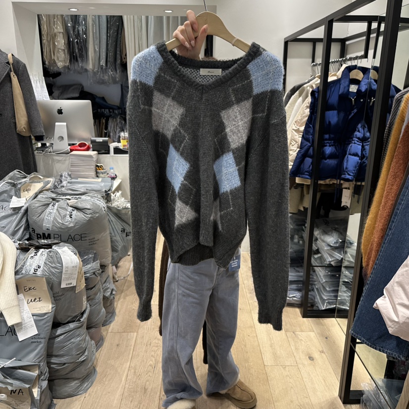 BRUNI/RICOTTA東大門㊣實拍女士新品時尚推薦毛衣不含內搭V領BRUNI/RICOTTA毛衣圖色1