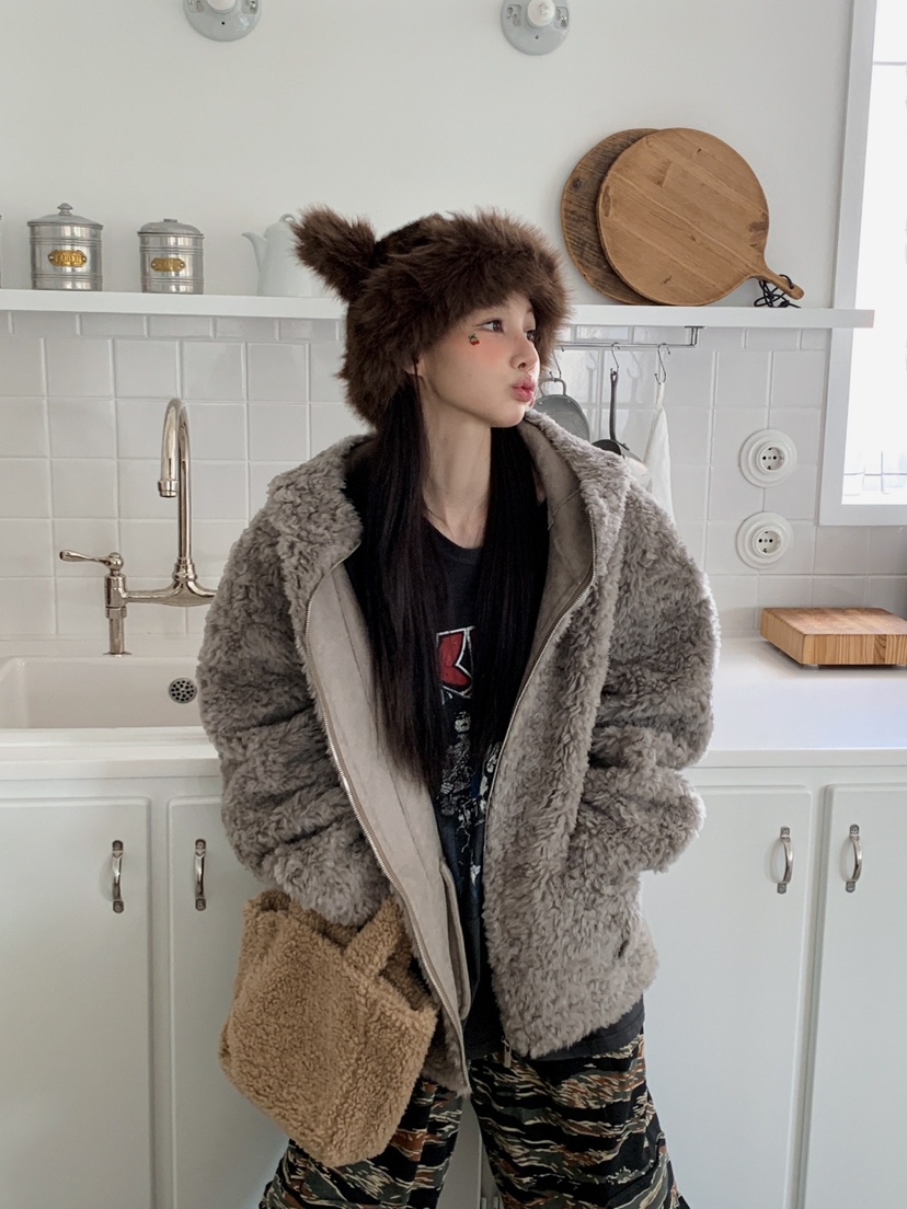 JKICHI東大門㊣直郵女士新款熱賣休閑短款大衣泰迪熊毛絨連帽JKICHI短款大衣