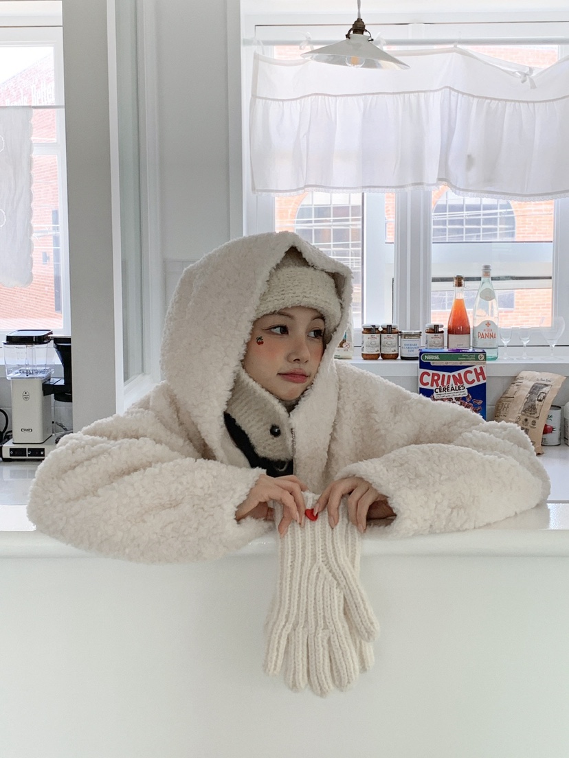 JKICHI東大門㊣直郵女士新款熱賣休閑短款大衣泰迪熊毛絨連帽JKICHI短款大衣