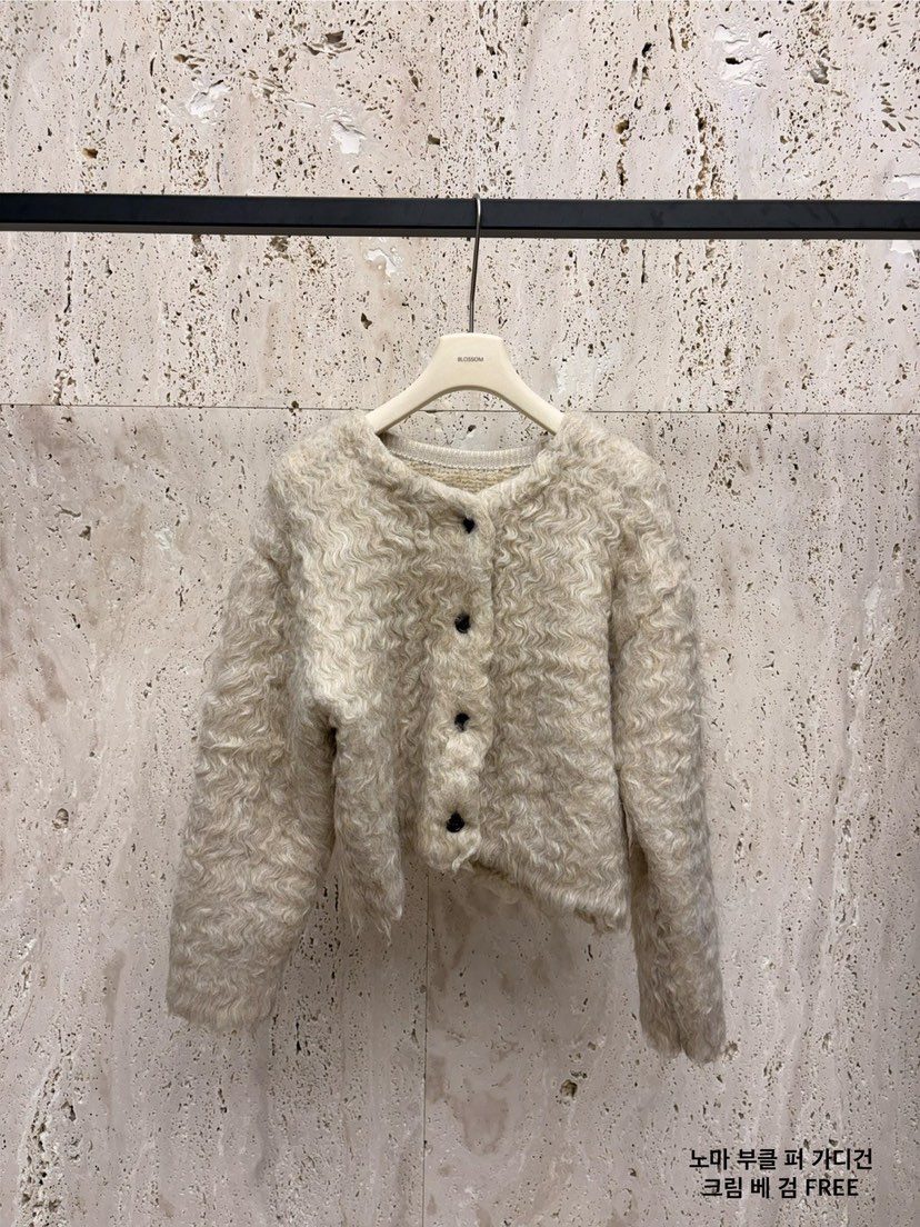 BLOSSOM東大門㊣代購女士新品熱賣人氣真品毛衣含圍巾皮草開衫BLOSSOM毛衣