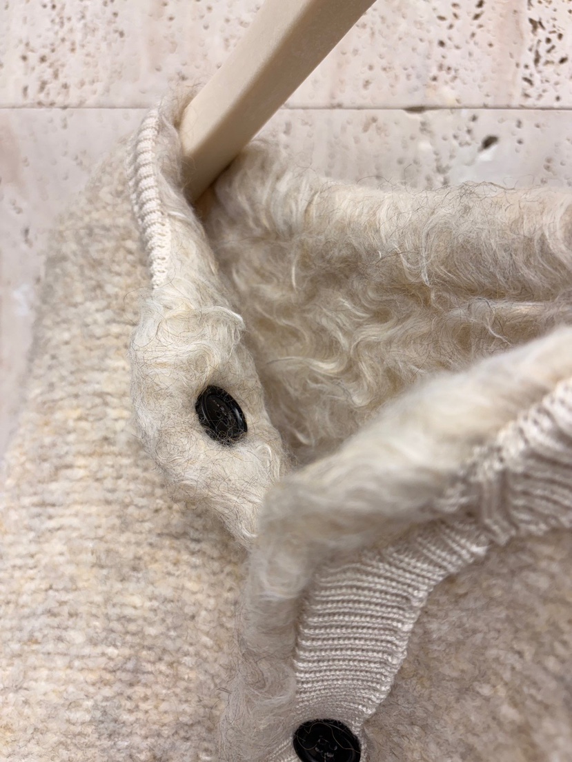 BLOSSOM東大門㊣代購女士新品熱賣人氣真品毛衣含圍巾皮草開衫BLOSSOM毛衣