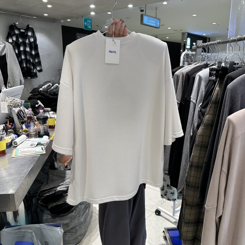 HERTZ-P東大門㊣直郵女裝新款25秋冬時尚熱賣真品職業人氣T恤HERTZ-PT恤