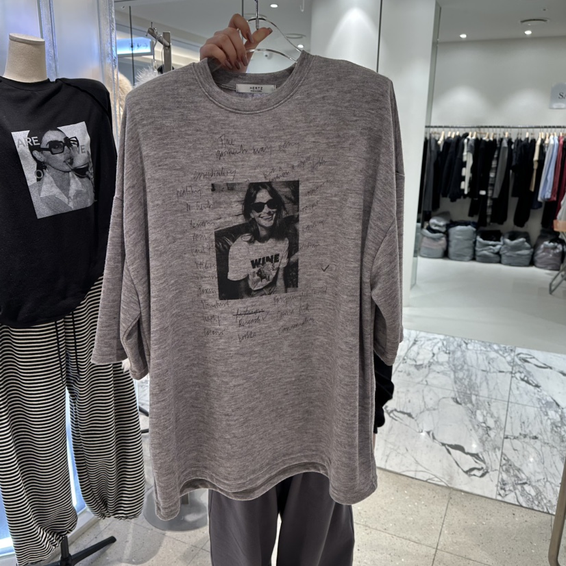 HERTZ-P東大門㊣直郵女裝新款25秋冬時尚熱賣真品職業人氣T恤HERTZ-PT恤圖色2