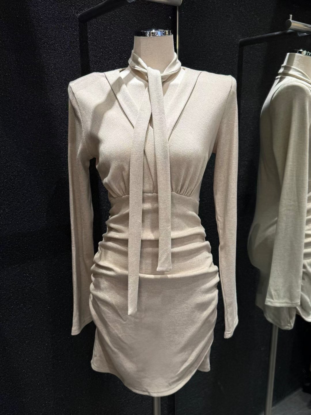 BLUESTAR東大門㊣代購女士新款職業熱賣推薦真品連衣裙含脖帶BLUESTER連衣裙圖色1