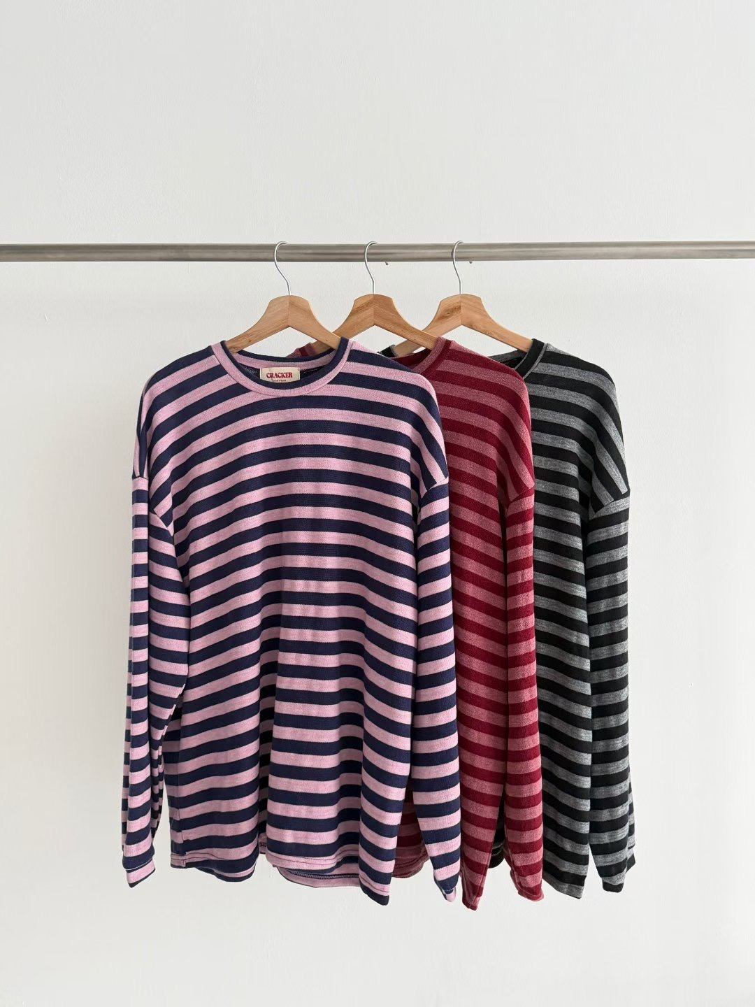 CRACKER東大門㊣代購女裝新款25秋冬推薦休閑長袖T恤單排扣CRACKER_長袖T恤圖色3左三色
