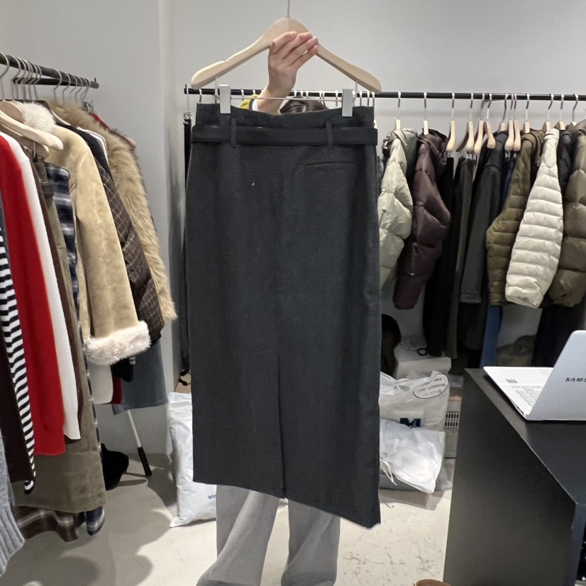 PLATE韓國代購㊣女裝新款25秋冬職業半身裙中短裙人字紋含腰帶PLATE半身裙/中短裙