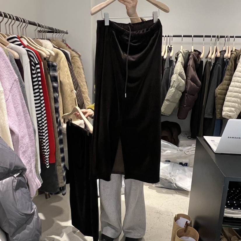 PLATE東大門㊣直郵女裝新款25秋冬推薦熱賣半身裙中短裙天鵝絨PLATE半身裙/中短裙