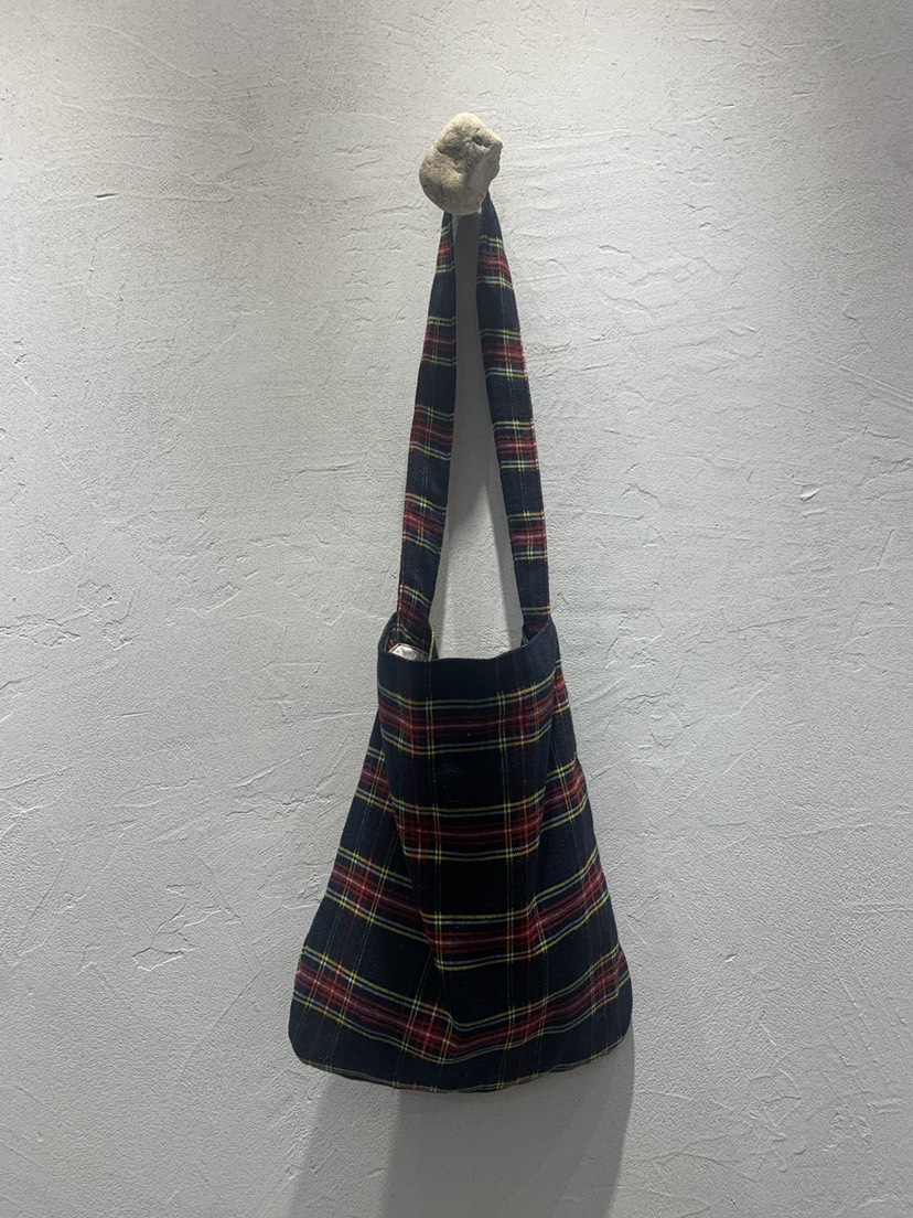 AT NOTE韓國直郵㊣女裝新款熱賣推薦人氣單肩斜跨包羊毛格子AT NOTE單肩/斜跨包