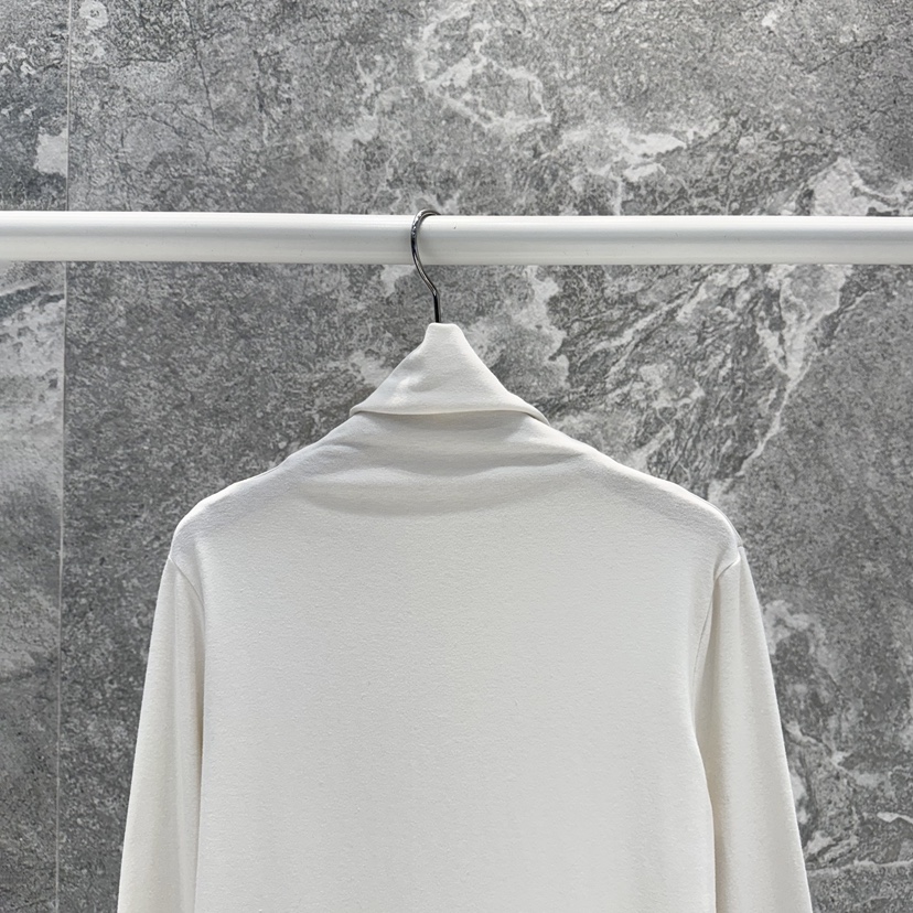 ROOKIE BUD東大門㊣直郵女裝新款熱賣職業25秋冬長袖T恤安哥拉ROOKIE BUD-L長袖T恤