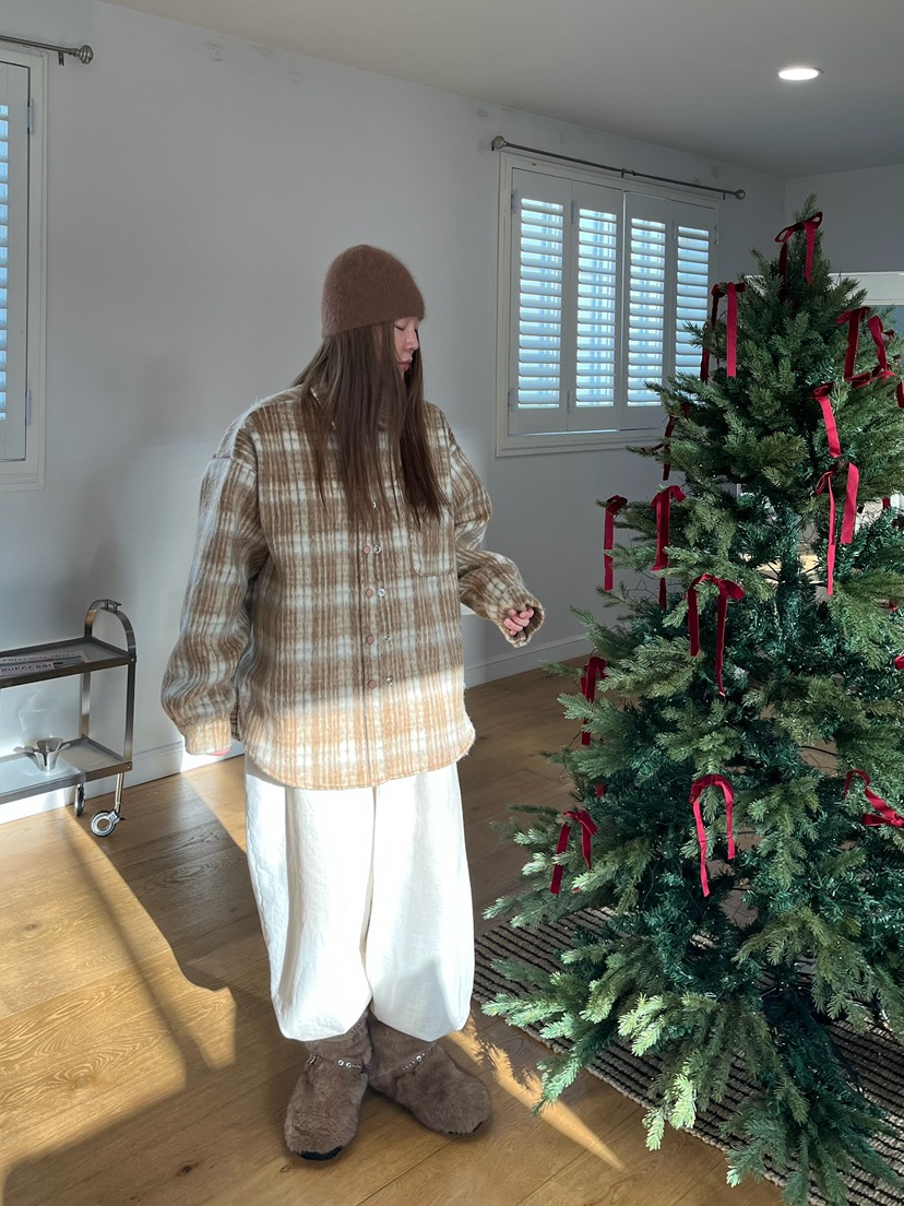 LOVE PULL東大門㊣實拍女裝新款熱賣25秋冬襯衫蕾絲衫羊駝格子LOVE PULL襯衫/蕾絲衫