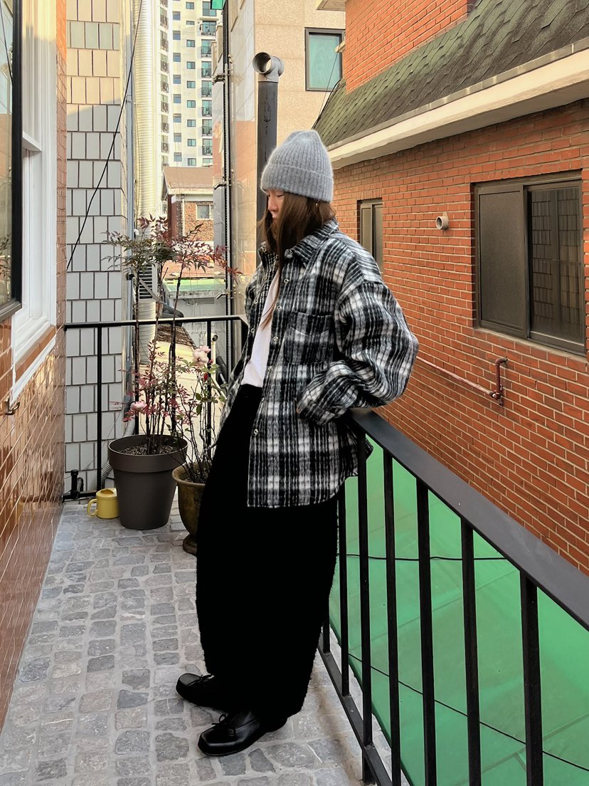 LOVE PULL東大門㊣實拍女裝新款熱賣25秋冬襯衫蕾絲衫羊駝格子LOVE PULL襯衫/蕾絲衫