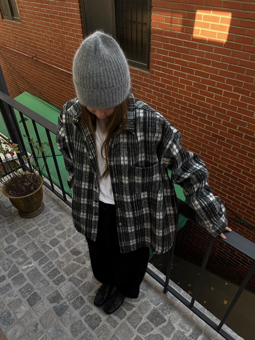 LOVE PULL東大門㊣實拍女裝新款熱賣25秋冬襯衫蕾絲衫羊駝格子LOVE PULL襯衫/蕾絲衫