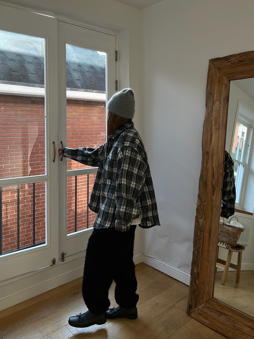 LOVE PULL東大門㊣實拍女裝新款熱賣25秋冬襯衫蕾絲衫羊駝格子LOVE PULL襯衫/蕾絲衫