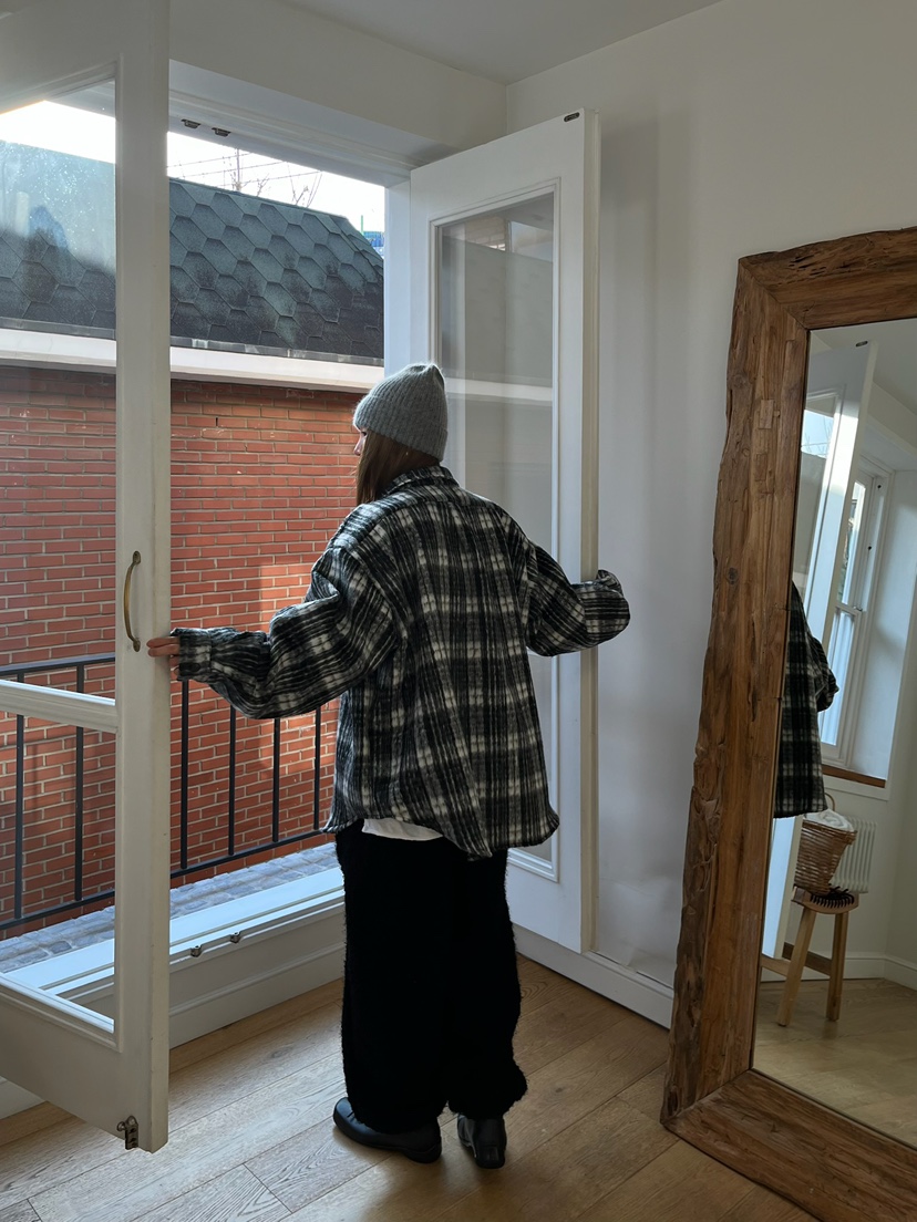 LOVE PULL東大門㊣實拍女裝新款熱賣25秋冬襯衫蕾絲衫羊駝格子LOVE PULL襯衫/蕾絲衫