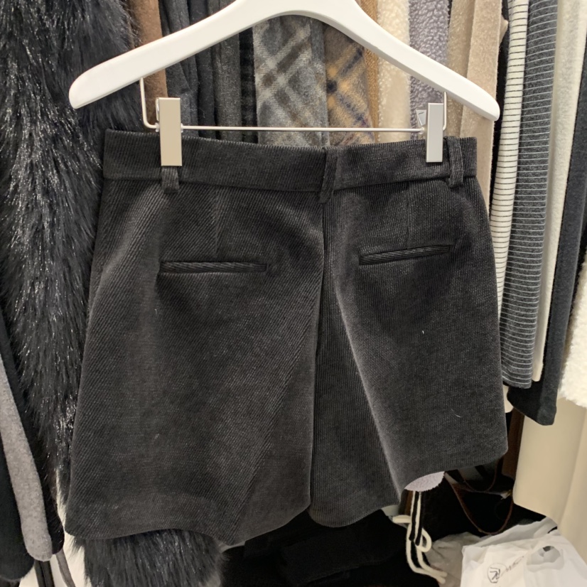 UNDERSTANDING東大門㊣直郵女士新品職業真品休閑人氣時尚短褲UNDERSTANDING短褲