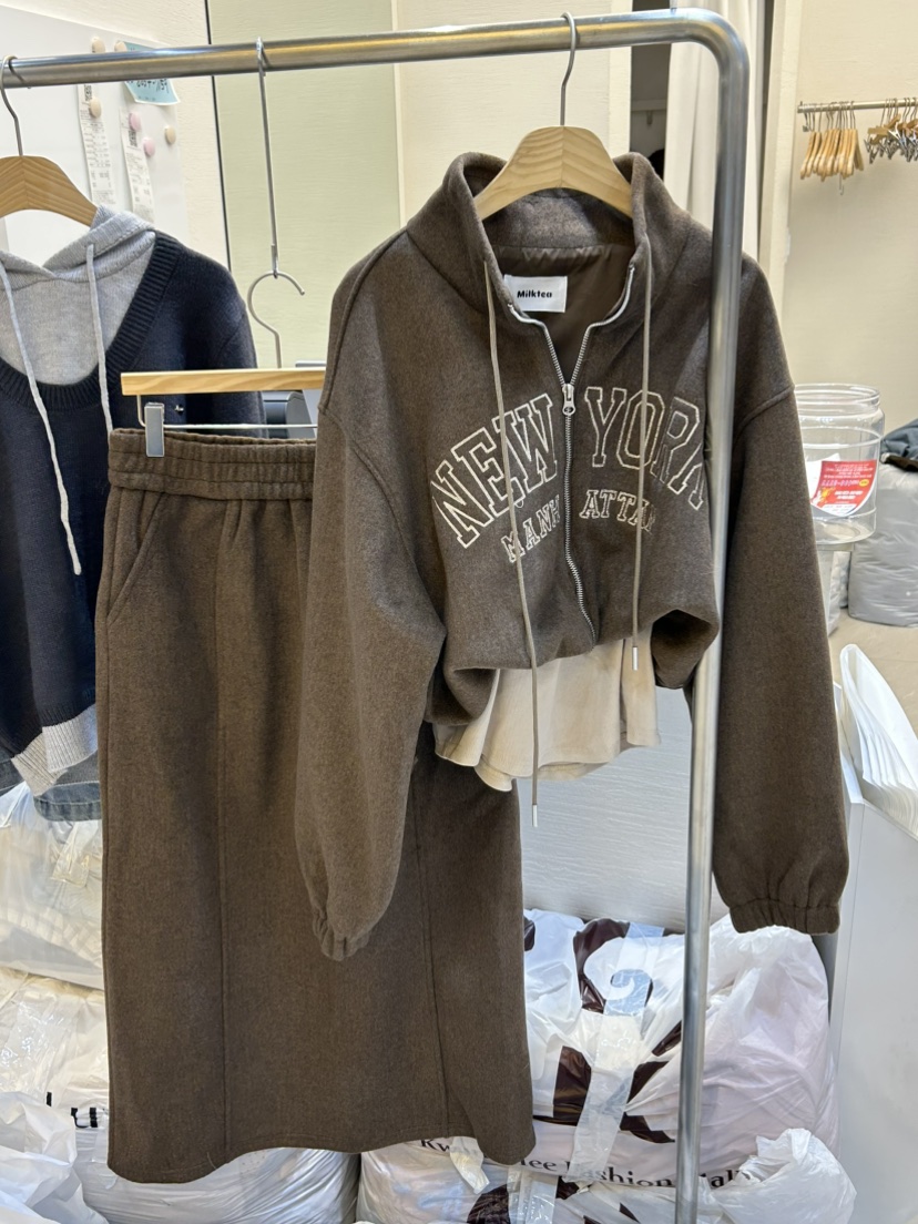 MILK TEA韓國代購㊣女士新品熱賣25秋冬休閑人氣職業時尚套裝MILK TEA套裝圖色1