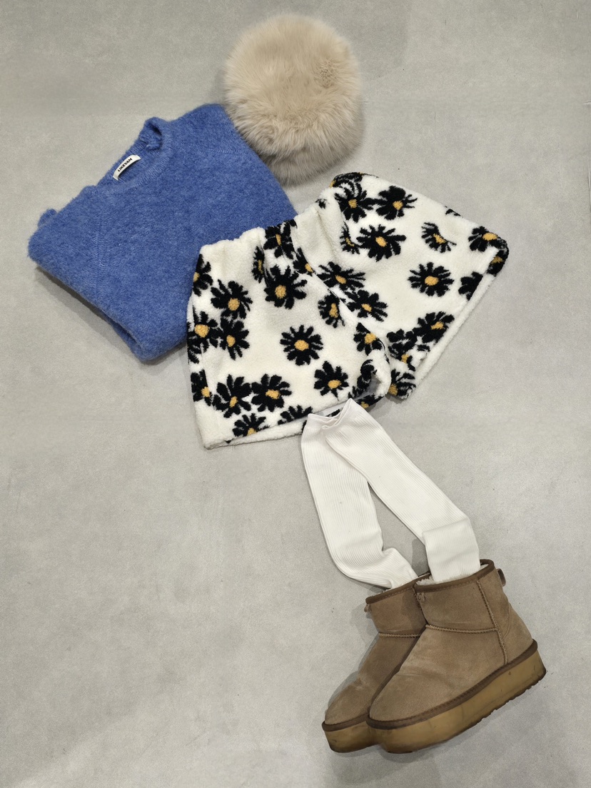 LIKEVAM韓國直郵㊣女士新品人氣職業推薦休閑熱賣25秋冬短褲花朵LIKEVAM短褲