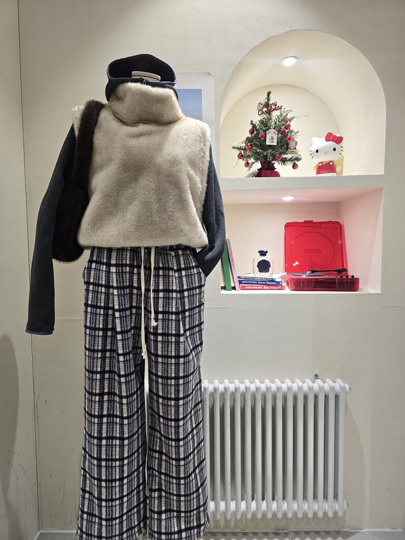 LIKEVAM韓國直郵㊣女裝新品時尚休閑職業推薦25秋冬吊帶背心貂皮LIKEVAM吊帶/背心