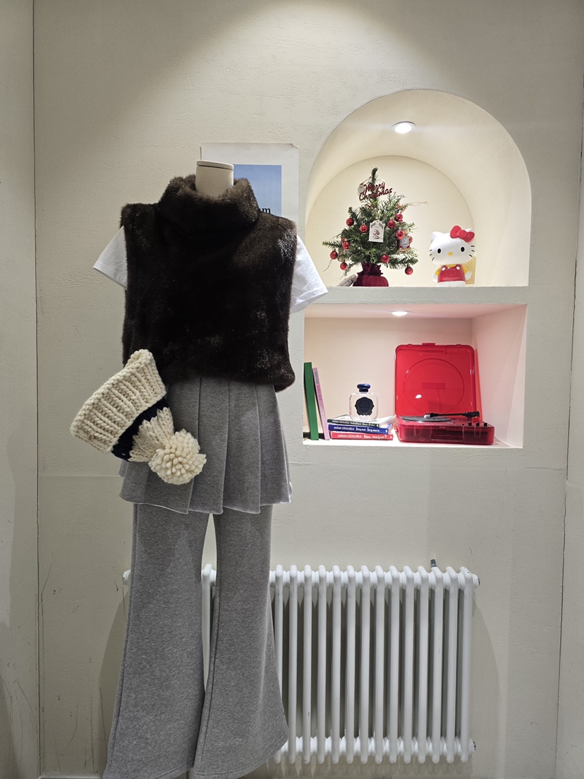 LIKEVAM韓國直郵㊣女裝新品時尚休閑職業推薦25秋冬吊帶背心貂皮LIKEVAM吊帶/背心