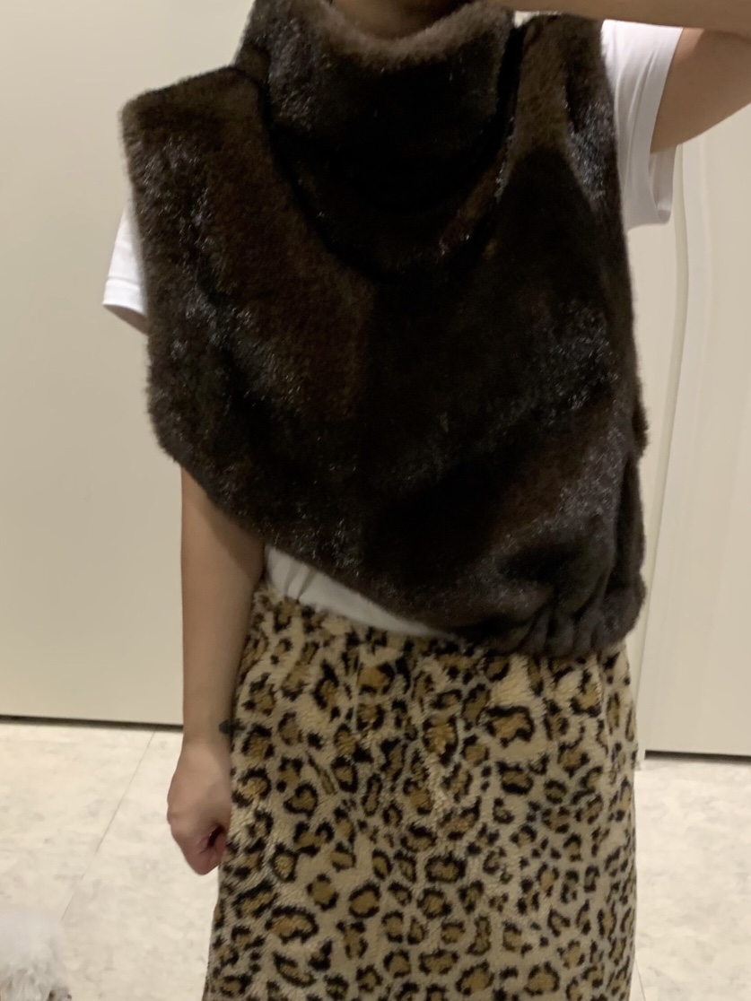 LIKEVAM韓國直郵㊣女裝新品時尚休閑職業推薦25秋冬吊帶背心貂皮LIKEVAM吊帶/背心