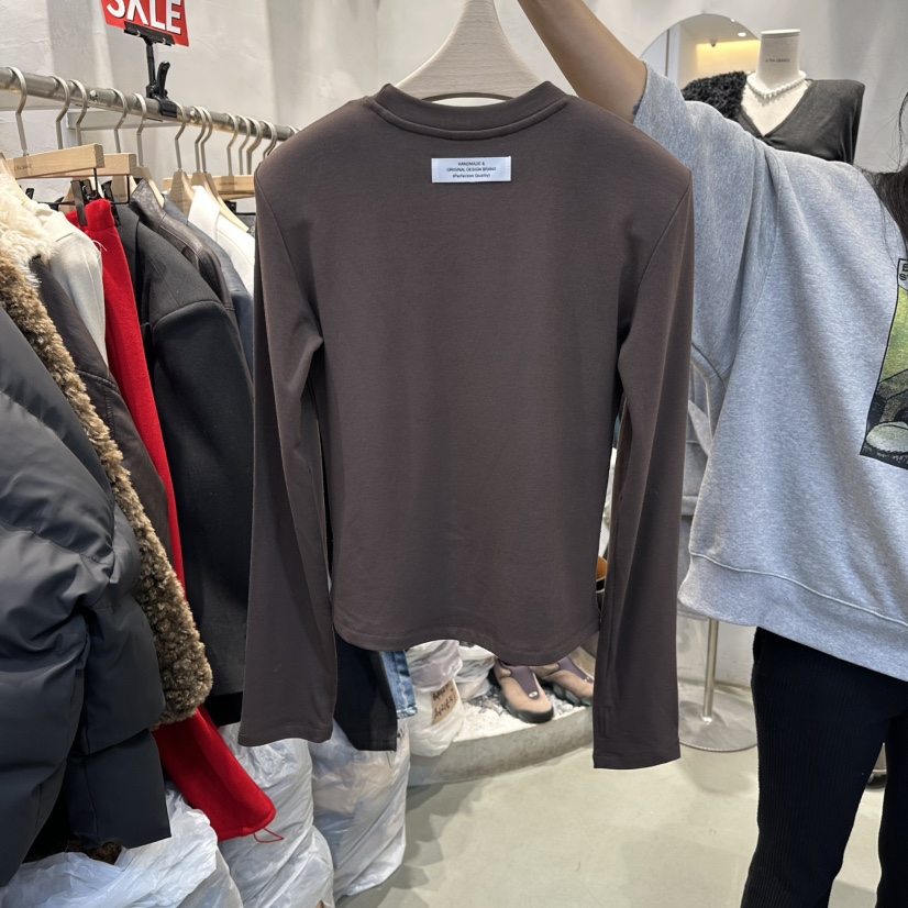 ULTRAORANGE東大門㊣代購女士新款時尚25秋冬推薦熱賣長袖T恤GILT/ULTRAORANGE長袖T恤