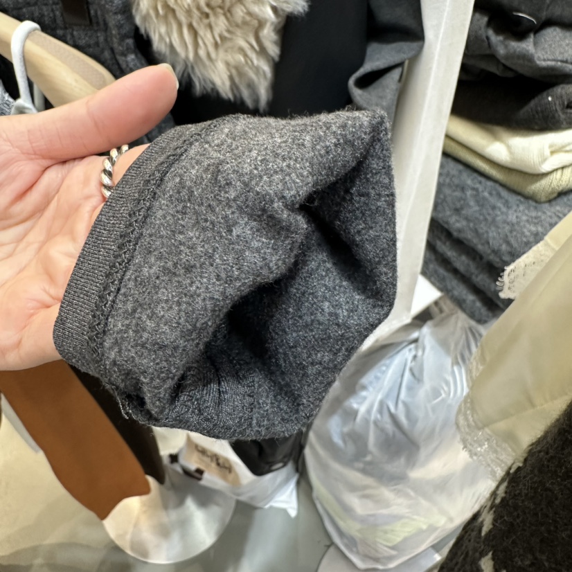 ULTRAORANGE東大門㊣代購女士新款時尚25秋冬推薦熱賣長袖T恤GILT/ULTRAORANGE長袖T恤