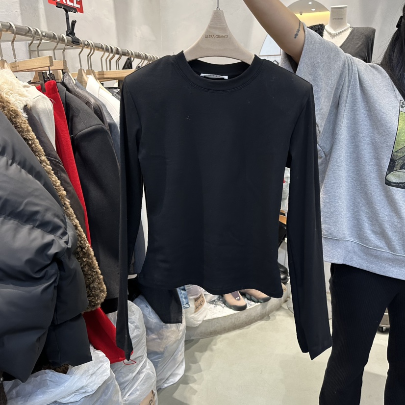 ULTRAORANGE東大門㊣代購女士新款時尚25秋冬推薦熱賣長袖T恤GILT/ULTRAORANGE長袖T恤圖色4黑色
