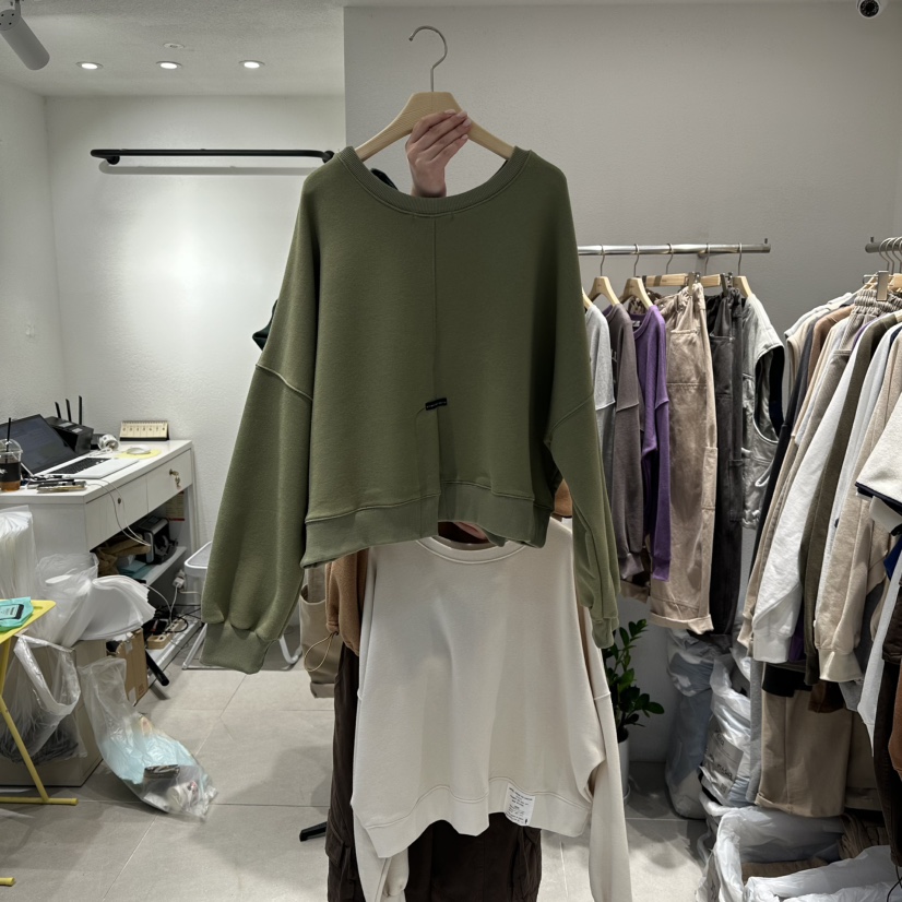 IN KIRA東大門㊣直郵女裝新款推薦人氣時尚職業熱賣休閑衛衣IN KIRA衛衣