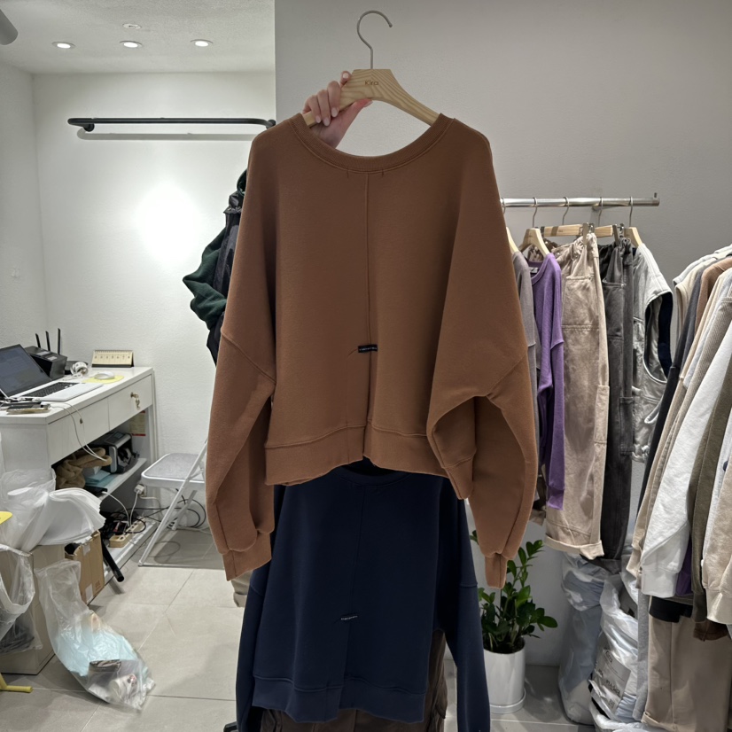 IN KIRA東大門㊣直郵女裝新款推薦人氣時尚職業熱賣休閑衛衣IN KIRA衛衣圖色2