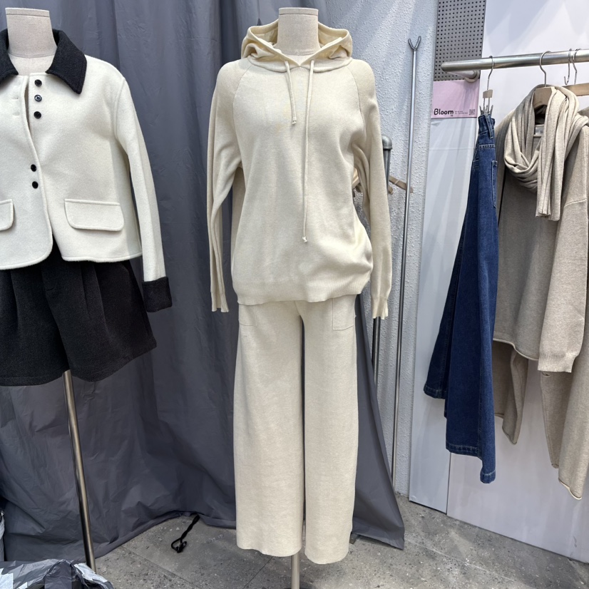 BLOOM東大門㊣代購女裝新款推薦休閑時尚職業人氣套裝套裝連帽BLOOM-Q套裝圖色1