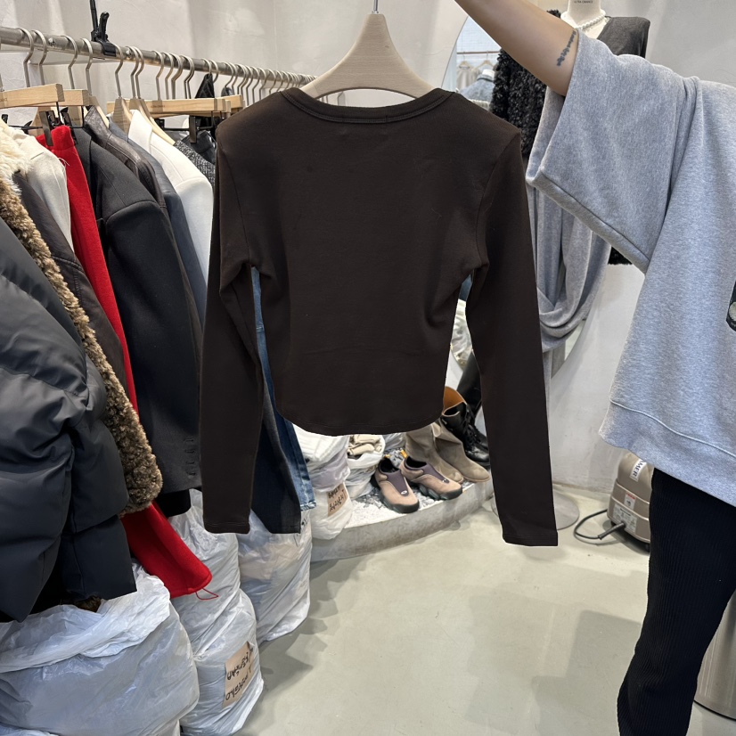 ULTRAORANGE韓國代購㊣女裝新款休閑時尚熱賣25秋冬長袖T恤GILT/ULTRAORANGE長袖T恤