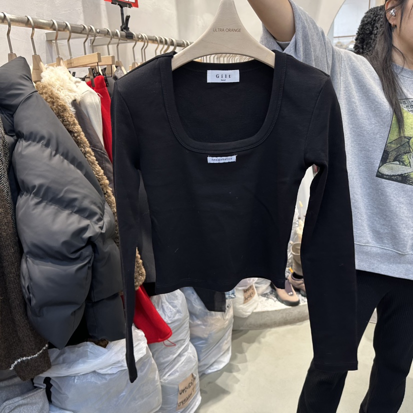 ULTRAORANGE韓國代購㊣女裝新款休閑時尚熱賣25秋冬長袖T恤GILT/ULTRAORANGE長袖T恤圖色4黑色