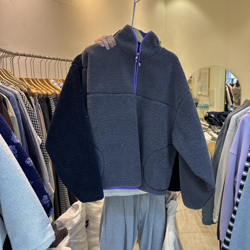 AND FLOYD東大門㊣代購女士新款休閑推薦熱賣職業時尚衛衣stunning and Floyd衛衣圖色2