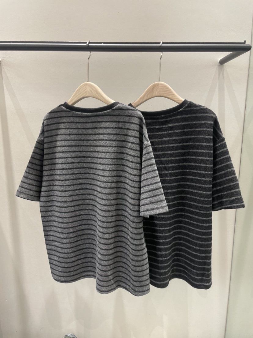 NEOUL東大門㊣實拍女士新品時尚推薦人氣職業真品T恤天鵝絨NEOUL/ahin雙領標簽T恤