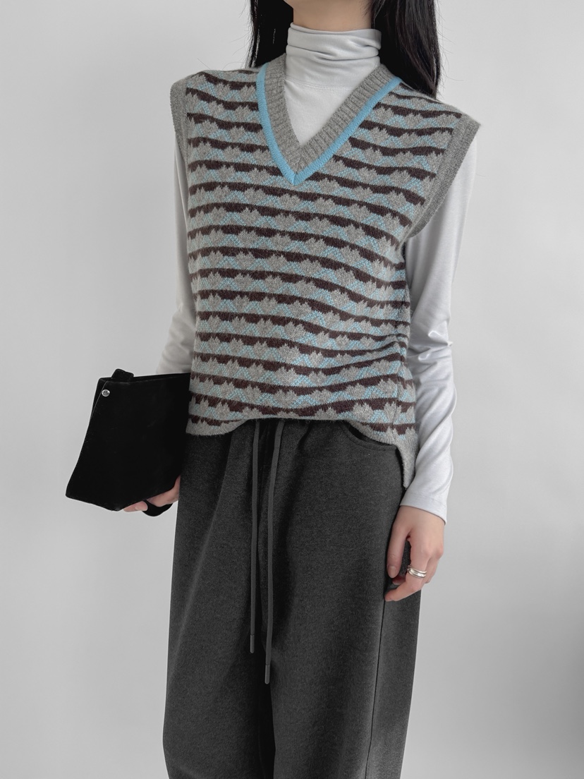 YIKHO STYLE韓國代購㊣女裝新款推薦時尚職業人氣吊帶背心YIKHO STYLE吊帶/背心