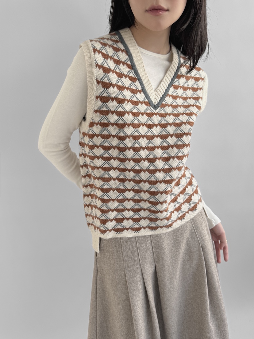 YIKHO STYLE韓國代購㊣女裝新款推薦時尚職業人氣吊帶背心YIKHO STYLE吊帶/背心