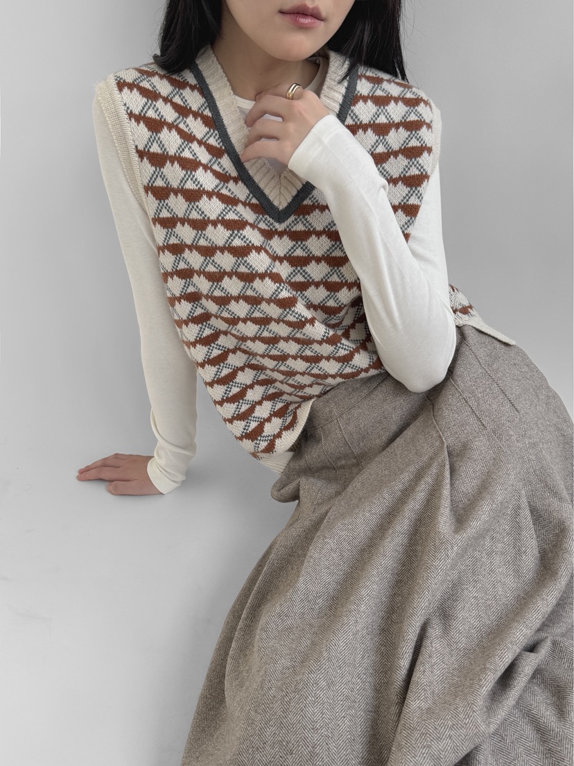 YIKHO STYLE韓國代購㊣女裝新款推薦時尚職業人氣吊帶背心YIKHO STYLE吊帶/背心