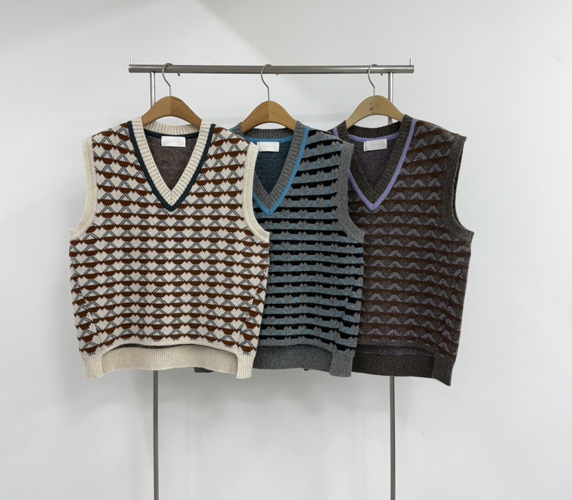 YIKHO STYLE韓國代購㊣女裝新款推薦時尚職業人氣吊帶背心YIKHO STYLE吊帶/背心