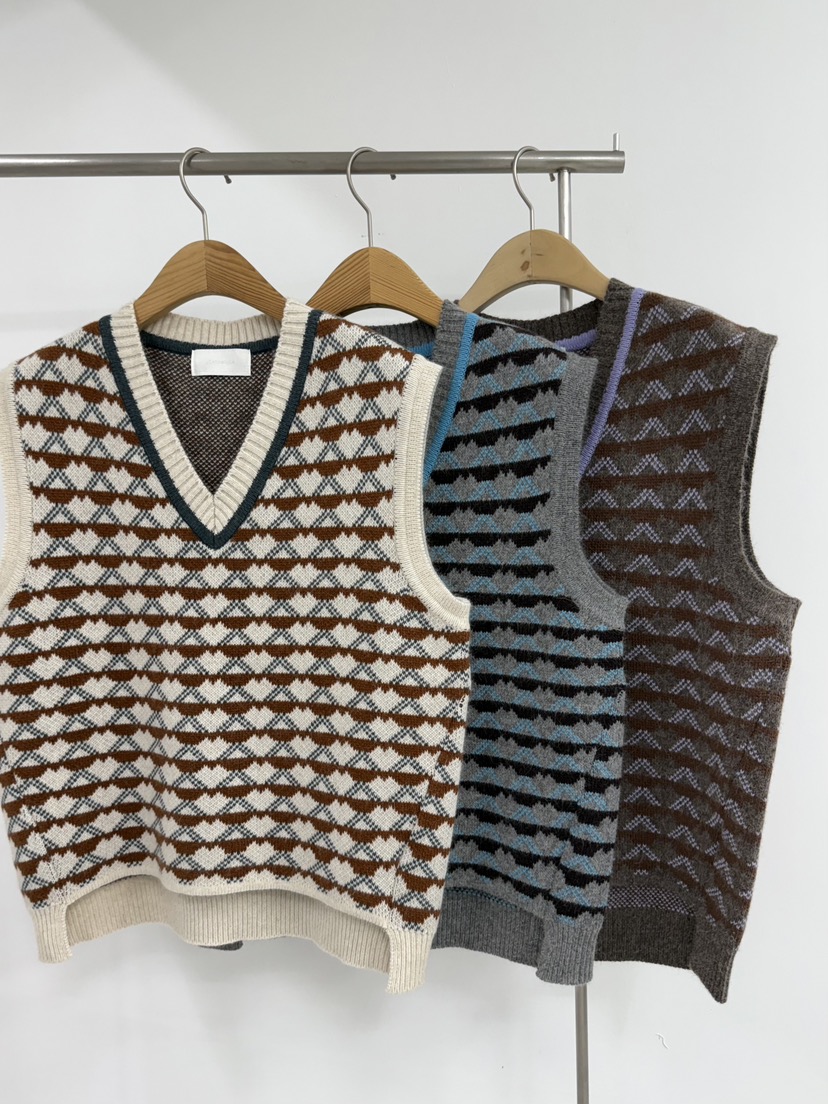 YIKHO STYLE韓國代購㊣女裝新款推薦時尚職業人氣吊帶背心YIKHO STYLE吊帶/背心