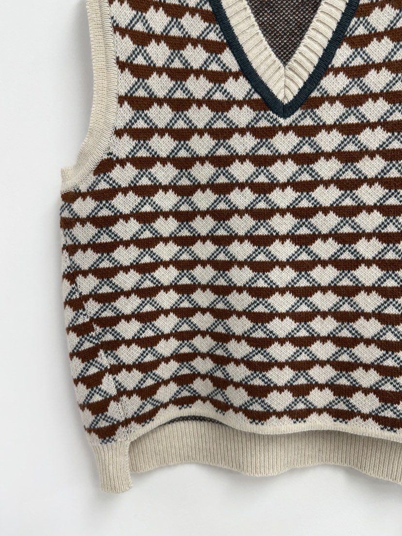 YIKHO STYLE韓國代購㊣女裝新款推薦時尚職業人氣吊帶背心YIKHO STYLE吊帶/背心