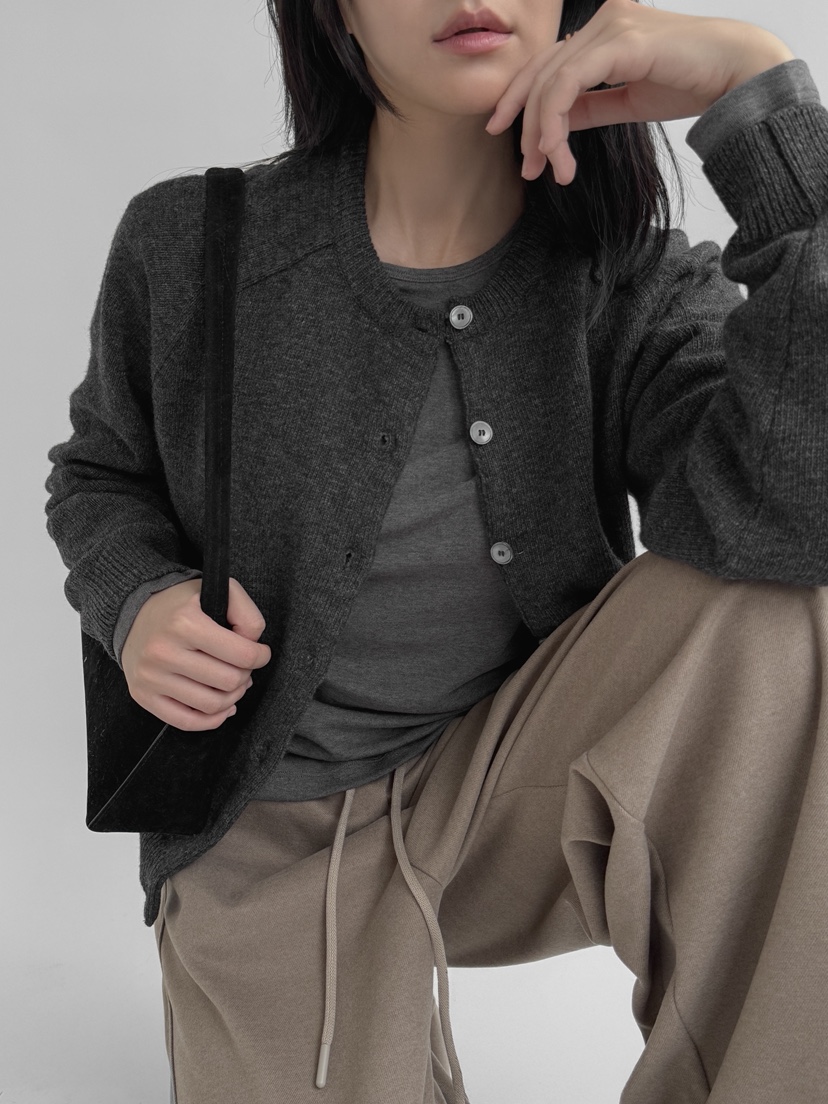 YIKHO STYLE東大門㊣直郵女士新品25秋冬人氣推薦真品針織衫YIKHO STYLE針織衫