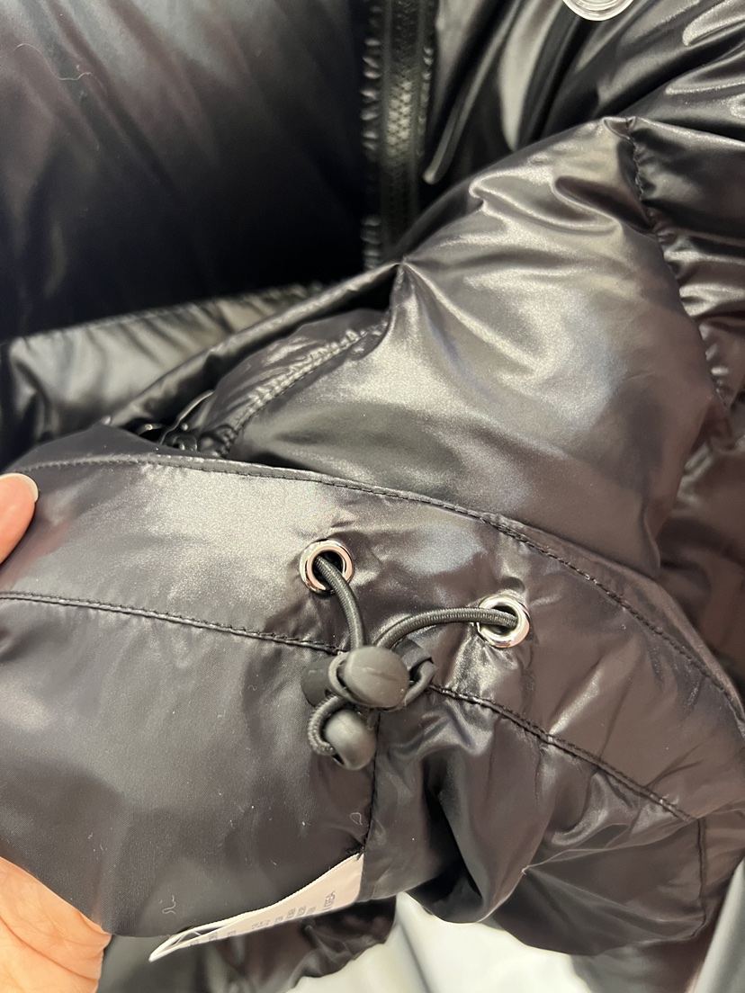 POUCH韓國直郵㊣女裝新品職業休閑推薦短款羽絨服可拆卸鵝絨POUCH短款羽絨服