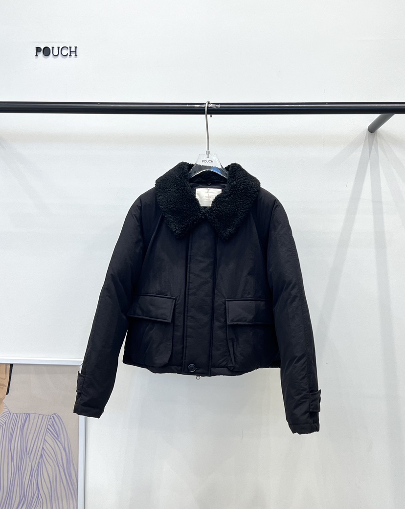 POUCH韓國代購㊣女裝新款人氣熱賣25秋冬休閑短款羽絨服鵝絨POUCH短款羽絨服圖色2