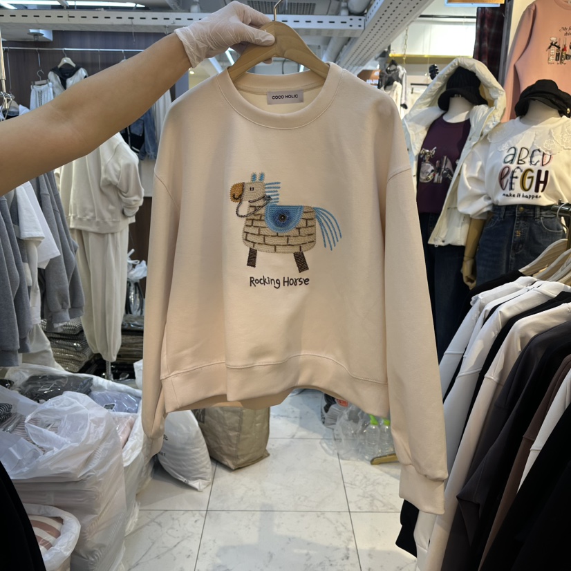 COCO HOLIC韓國代購㊣女裝新品人氣真品熱賣時尚推薦25秋冬衛衣COCO HOLIC衛衣圖色1