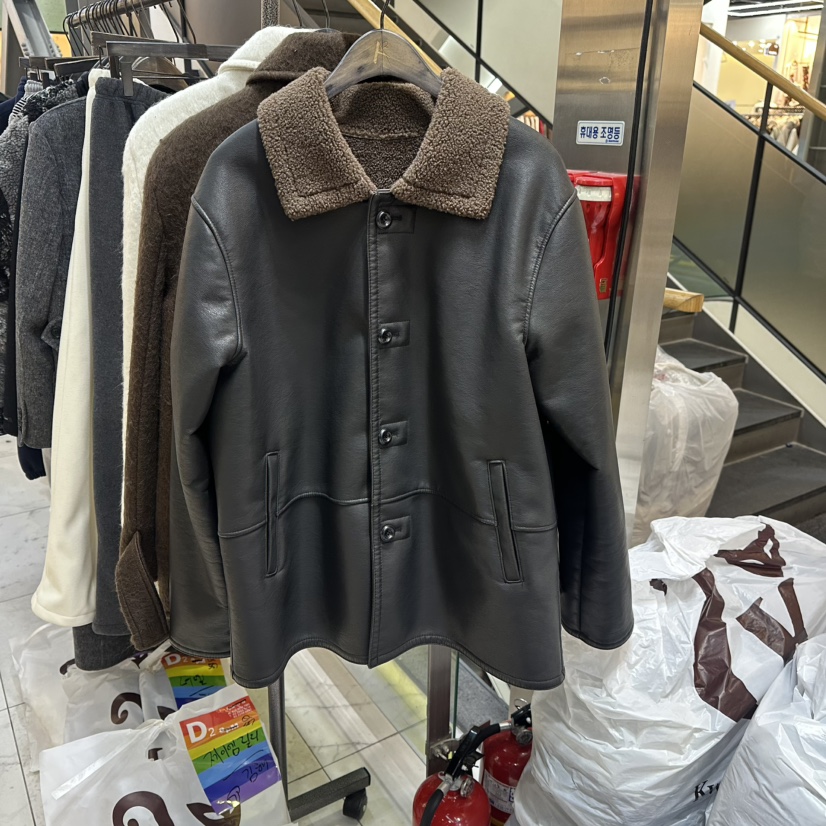 A2/D2韓國代購㊣女裝新款推薦熱賣職業休閑25秋冬夾克皮革A2/D2夾克圖色1