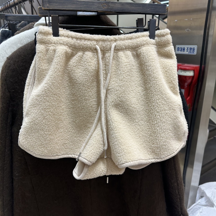 A2/D2東大門㊣直郵女士新品人氣時尚真品25秋冬休閑熱賣短褲A2/D2短褲圖色1