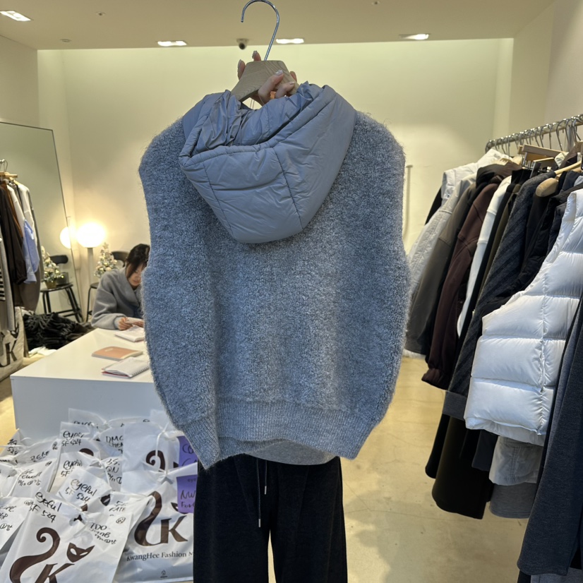 EYEFUL-Q韓國直郵㊣女士新品推薦職業25秋冬時尚人氣馬甲連帽eyeful馬甲